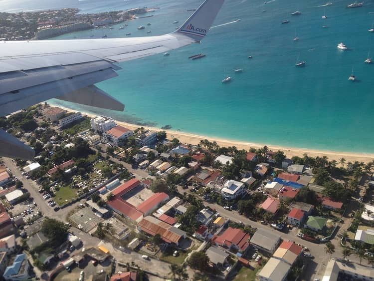 Taking off at Princess Juliana International Airport SXM, Sint Maarten - panoramio